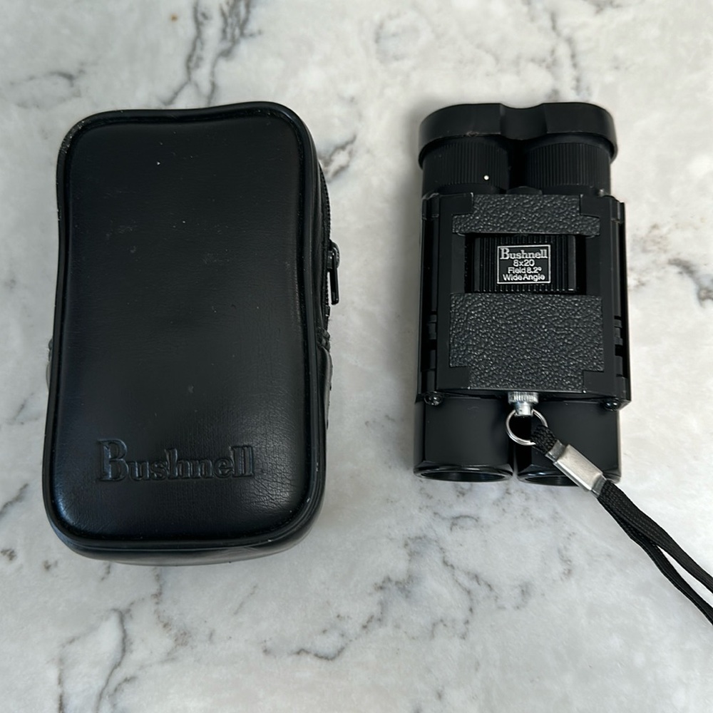 Bushnell 8 x 20 wide angle binoculars